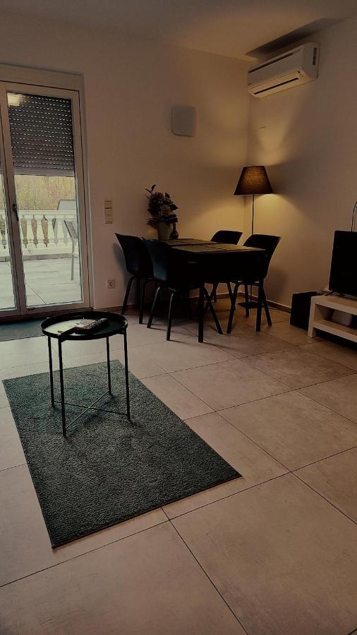 Spa Residenz Neusiedl Appartments Нойзидль-ам-Зе Экстерьер фото